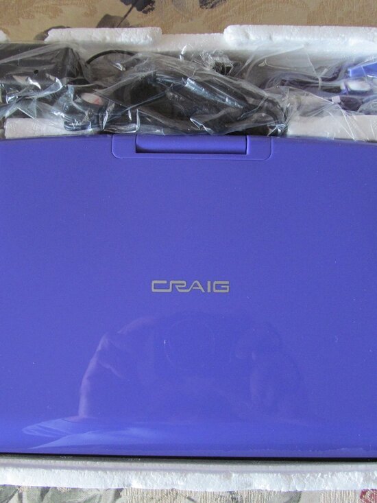 Craig Purple 9" Swivel Screen Portable DVD/CD Player w/Accessories CTFT712 NIB - Picture 1 of 15